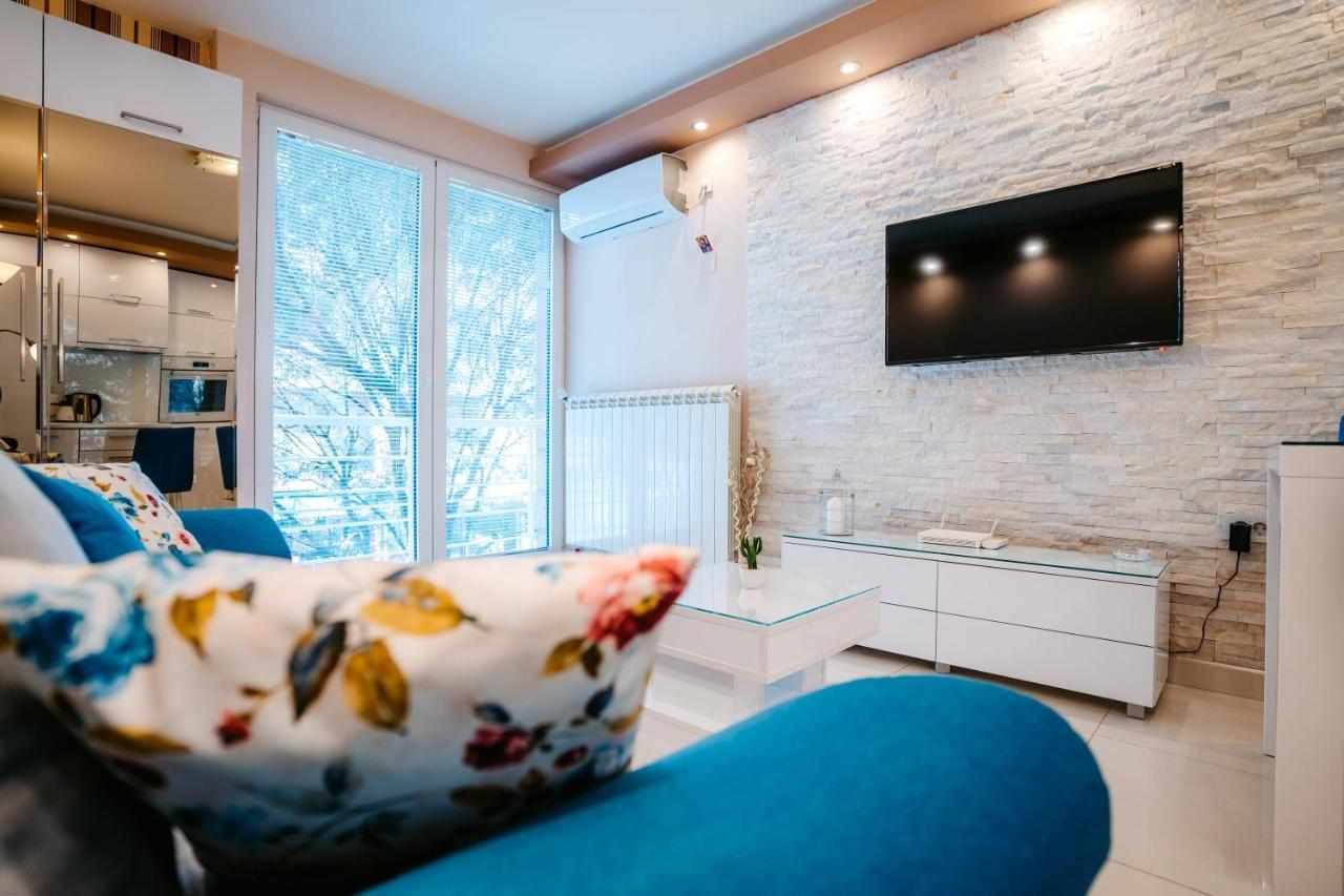 Turist Apartment Ni Екстериор снимка