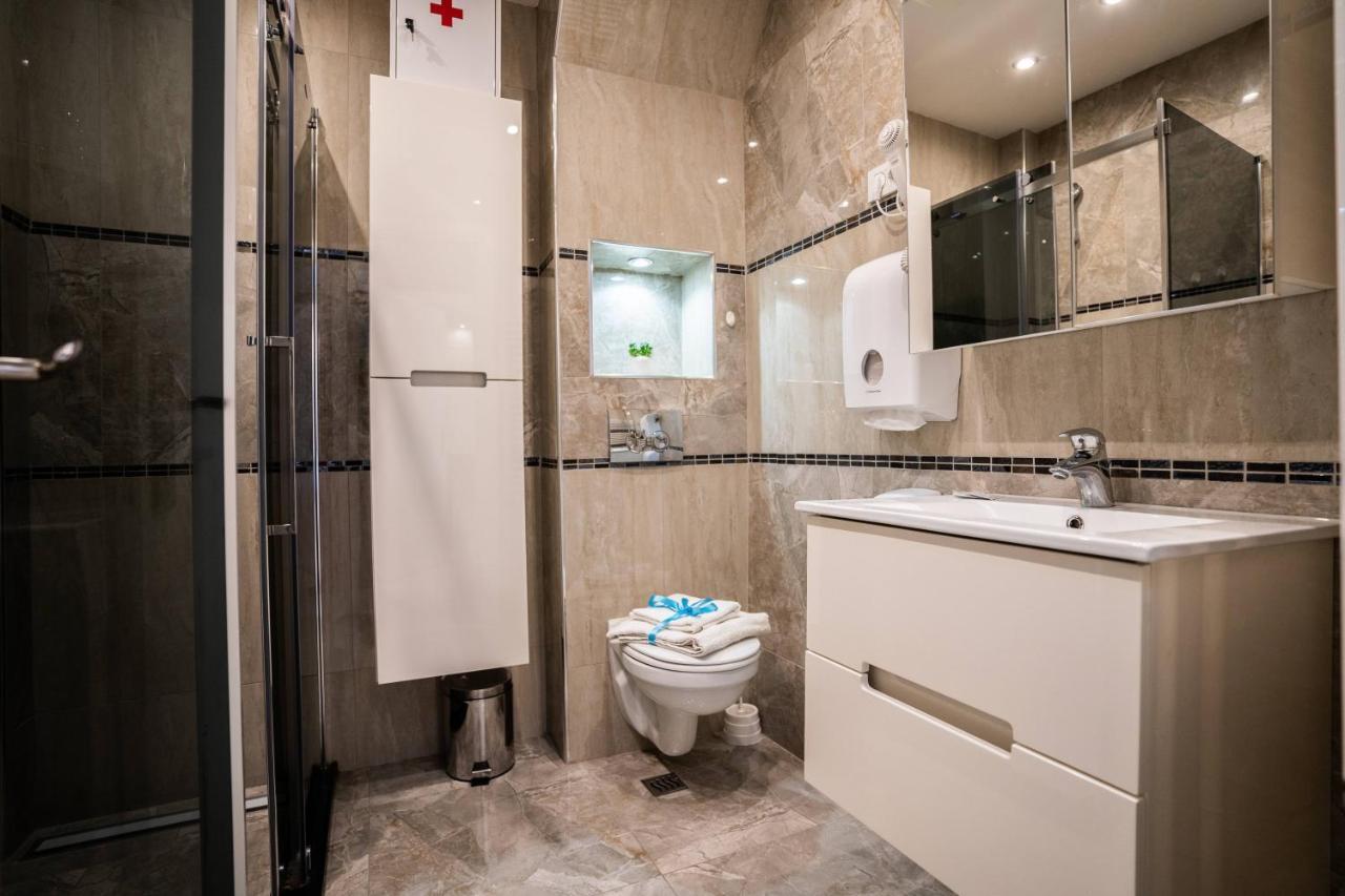 Turist Apartment Ni Екстериор снимка