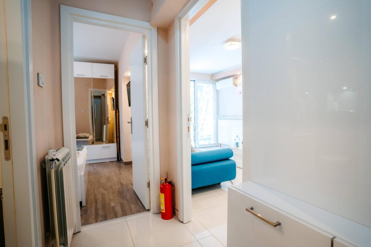 Turist Apartment Ni Екстериор снимка